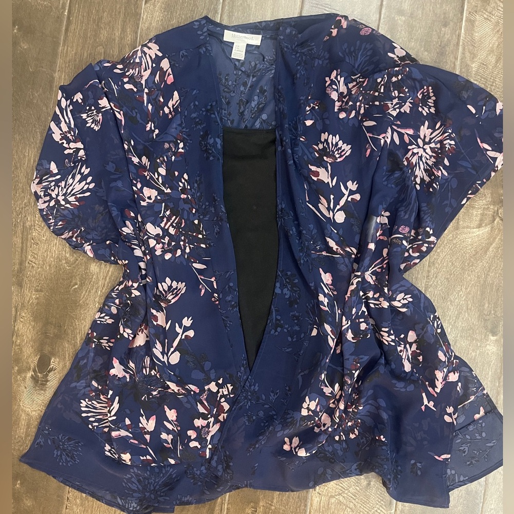 Maternity Floral Kimono and tank